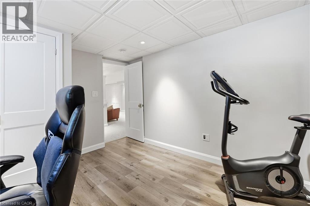 2120 Cavendish Drive, Burlington, ON