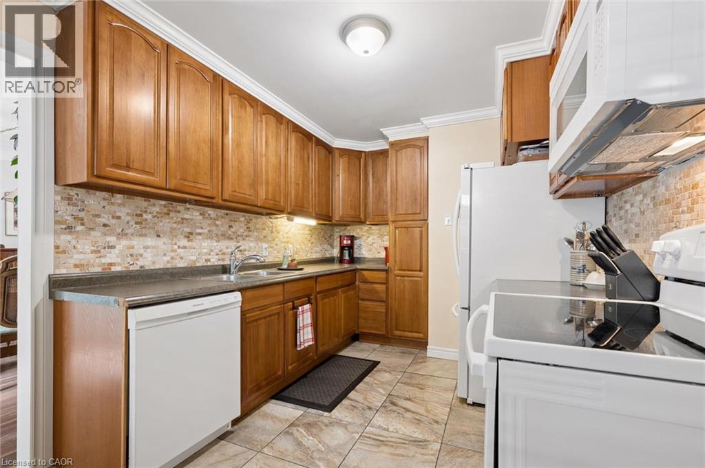 35 Edinburgh Road, Kitchener, ON