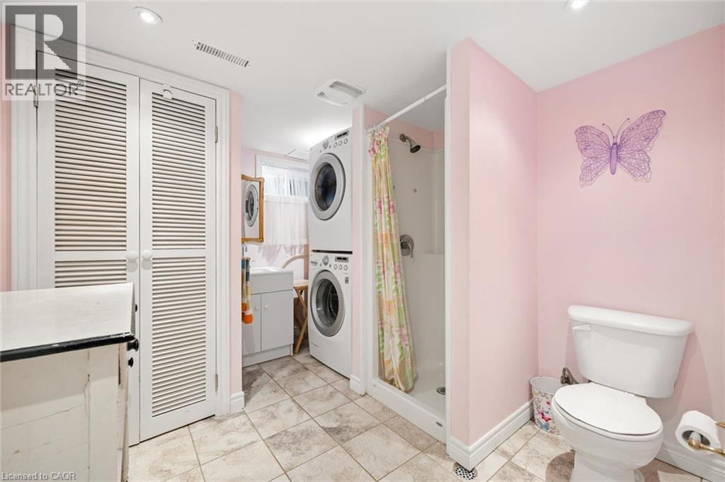 35 Edinburgh Road, Kitchener, ON