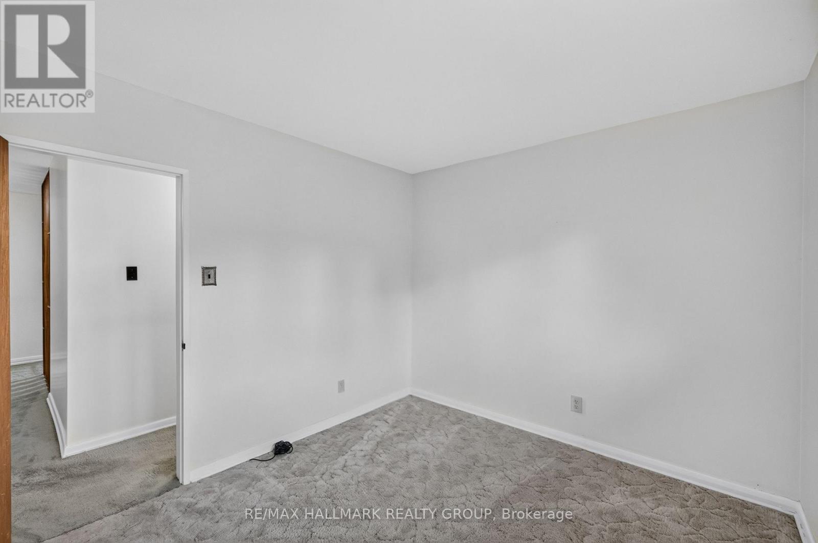 936 Parkhurst Boulevard, Ottawa, ON
