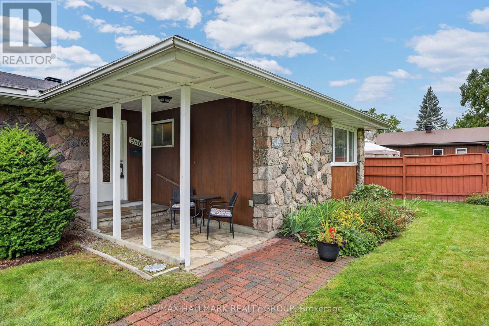 936 Parkhurst Boulevard, Ottawa, ON