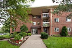 304 - 100 WOODROW STREET St. Catharines (Secord Woods), ON L2P 3P2