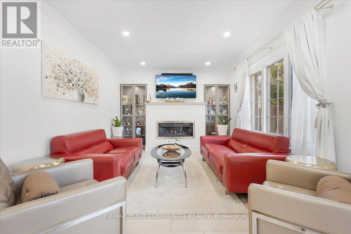 2491 Parmeer Drive, Mississauga, ON