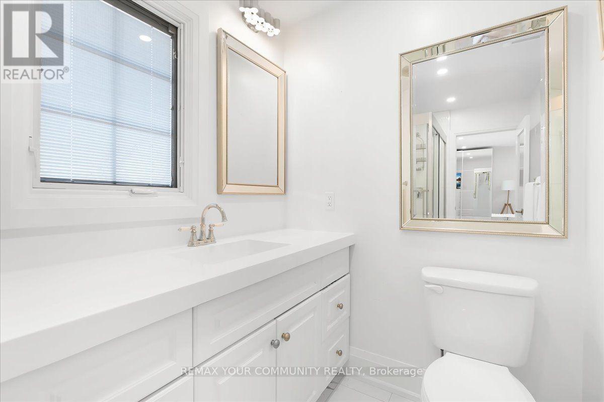 2491 Parmeer Drive, Mississauga, ON
