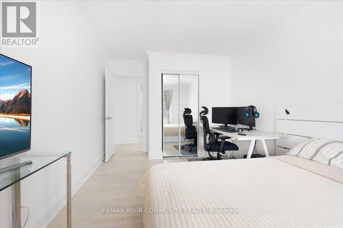2491 Parmeer Drive, Mississauga, ON