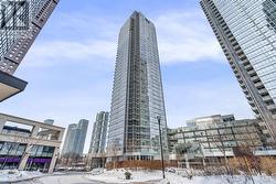 401 - 2916 HIGHWAY 7 Vaughan, ON L4K 0K6