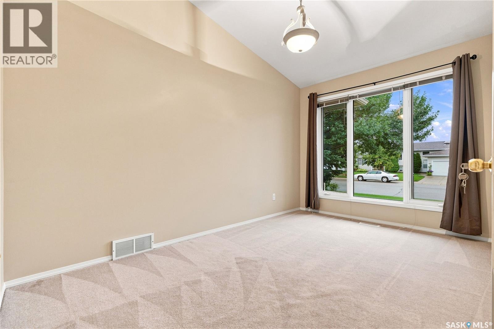 323 Garvie Road, Saskatoon, SK