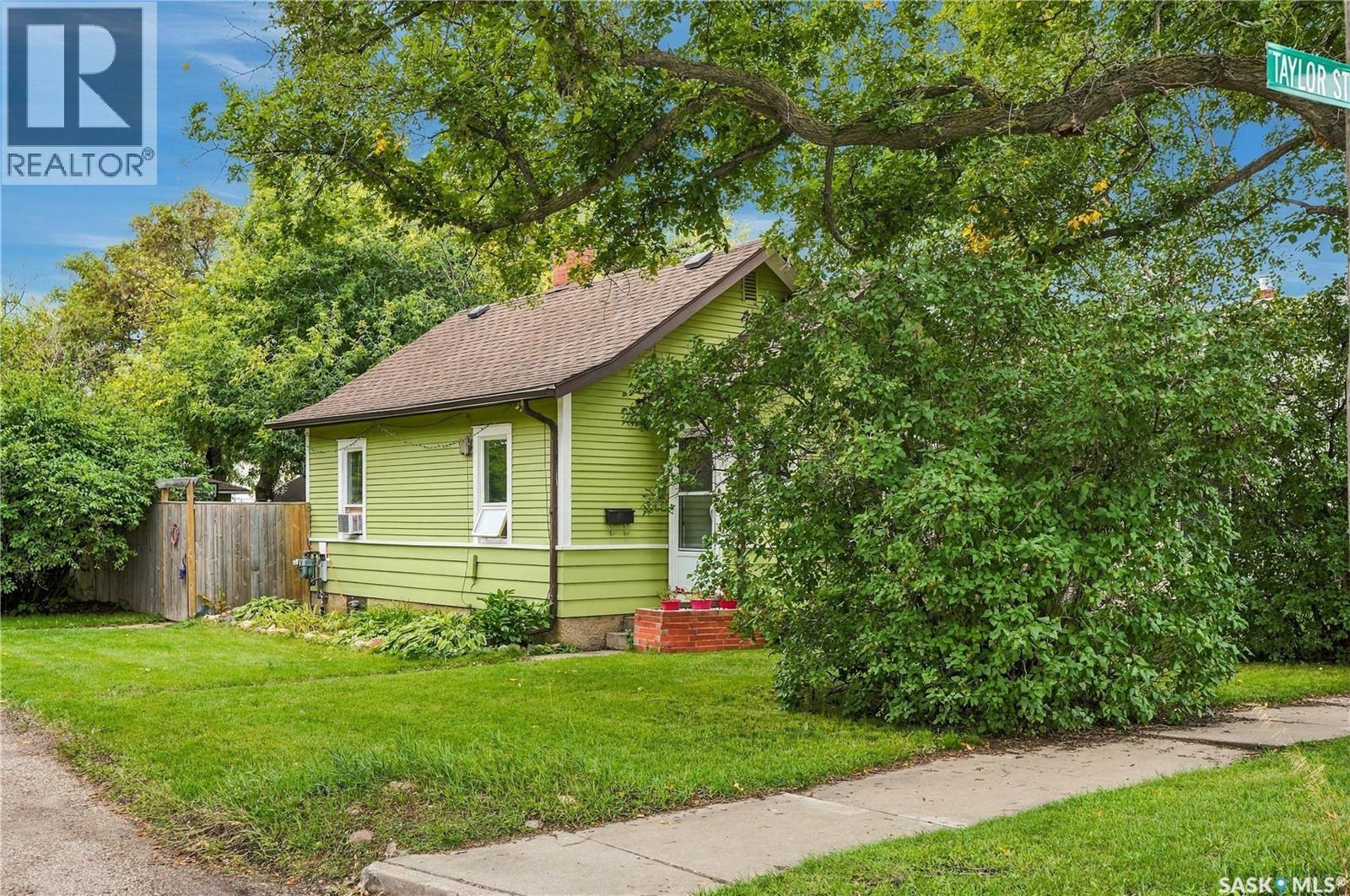 402 Taylor Street, Saskatoon, SK