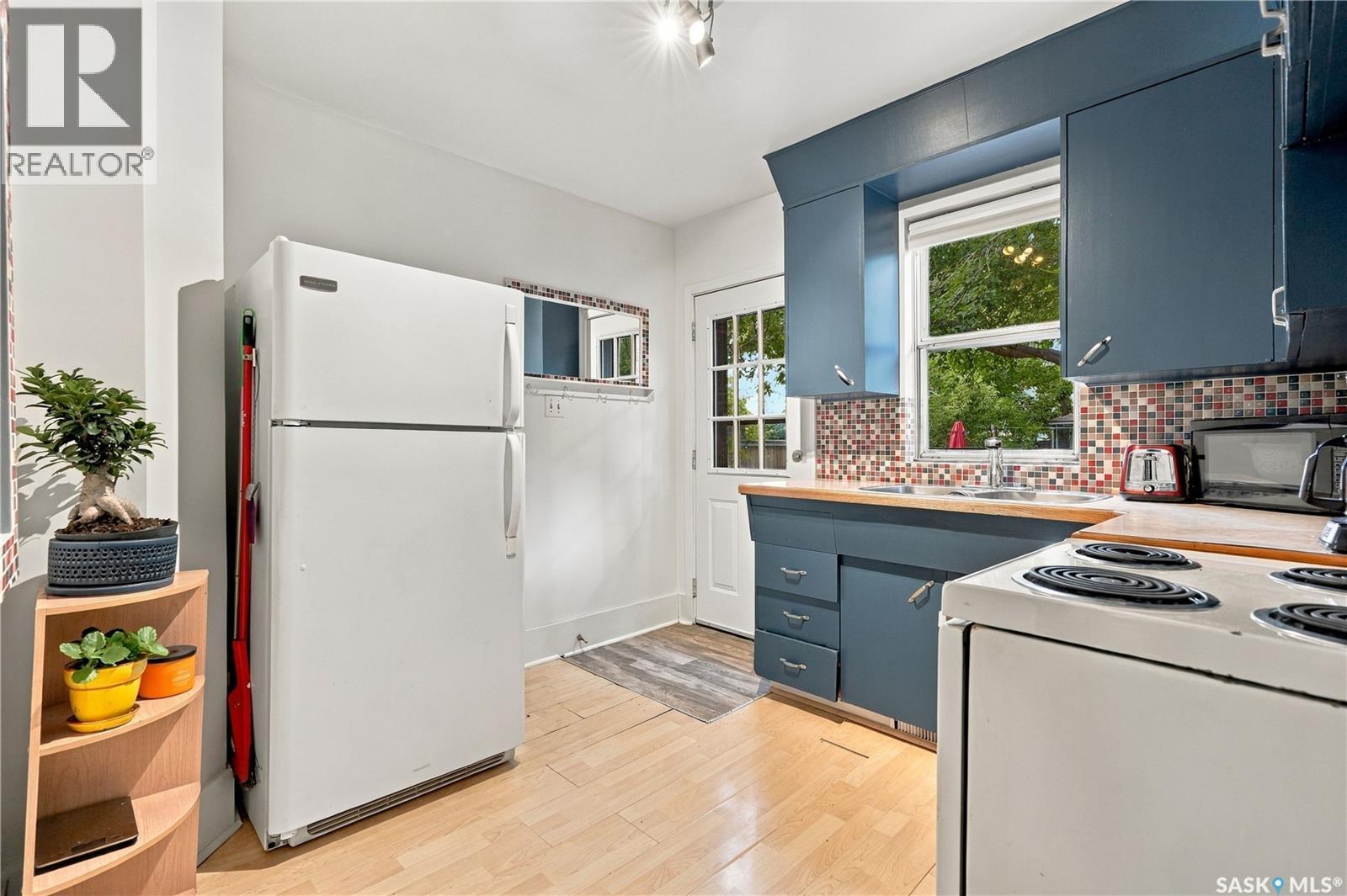 402 Taylor Street, Saskatoon, SK