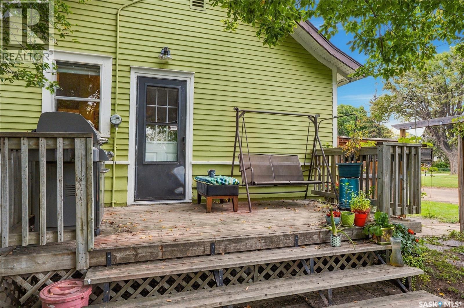 402 Taylor Street, Saskatoon, SK