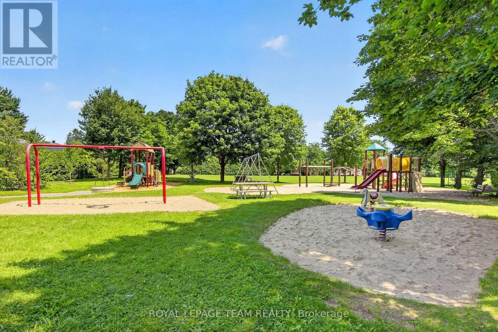 Park and city owned land next door - 61 Amberwood Crescent, Ottawa, ON