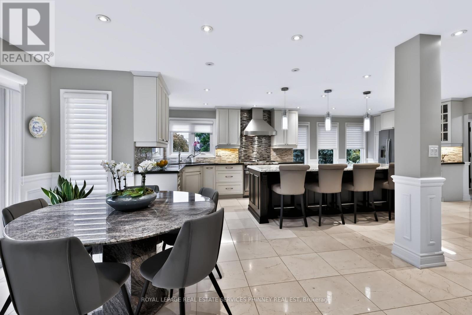 5563 Whitehorn Avenue, Mississauga, ON