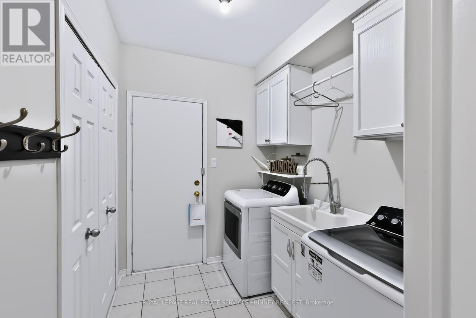 5563 Whitehorn Avenue, Mississauga, ON