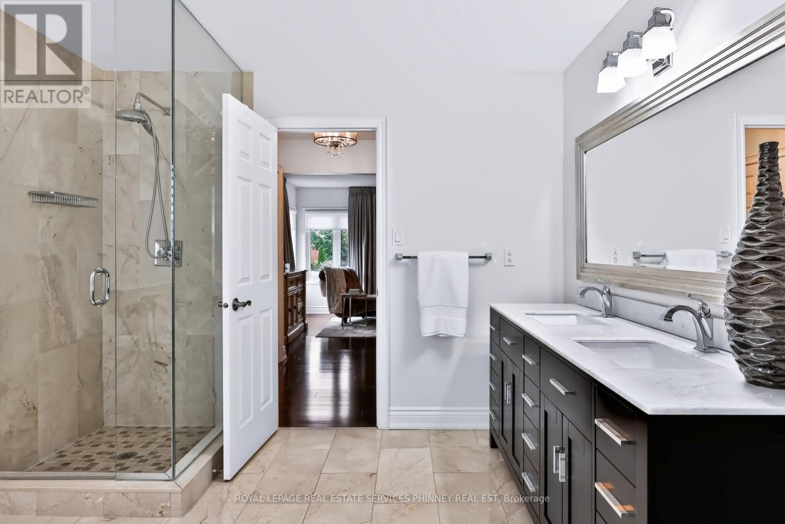 5563 Whitehorn Avenue, Mississauga, ON