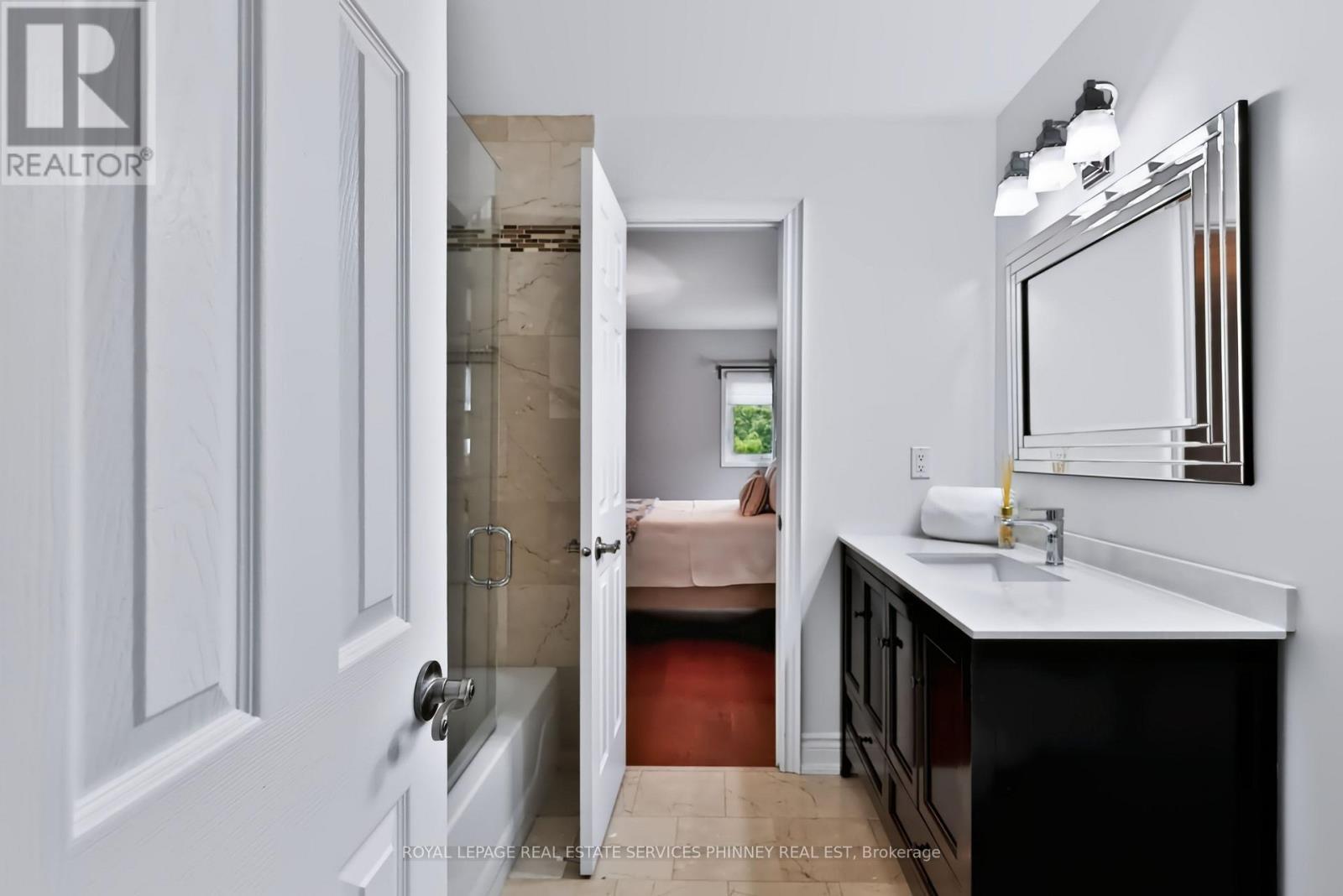 5563 Whitehorn Avenue, Mississauga, ON
