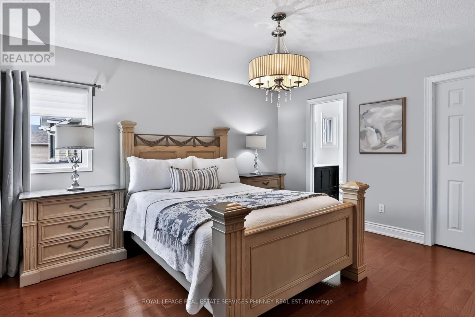 5563 Whitehorn Avenue, Mississauga, ON