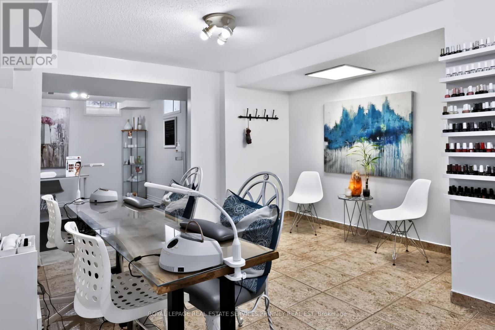 5563 Whitehorn Avenue, Mississauga, ON