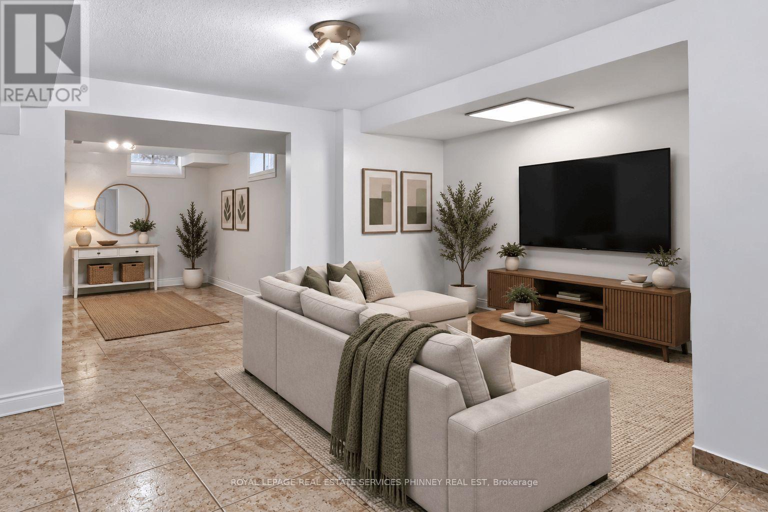 5563 Whitehorn Avenue, Mississauga, ON