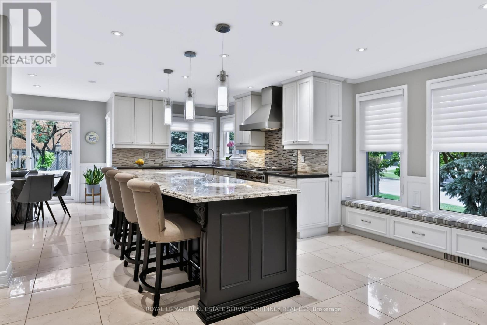 5563 Whitehorn Avenue, Mississauga, ON