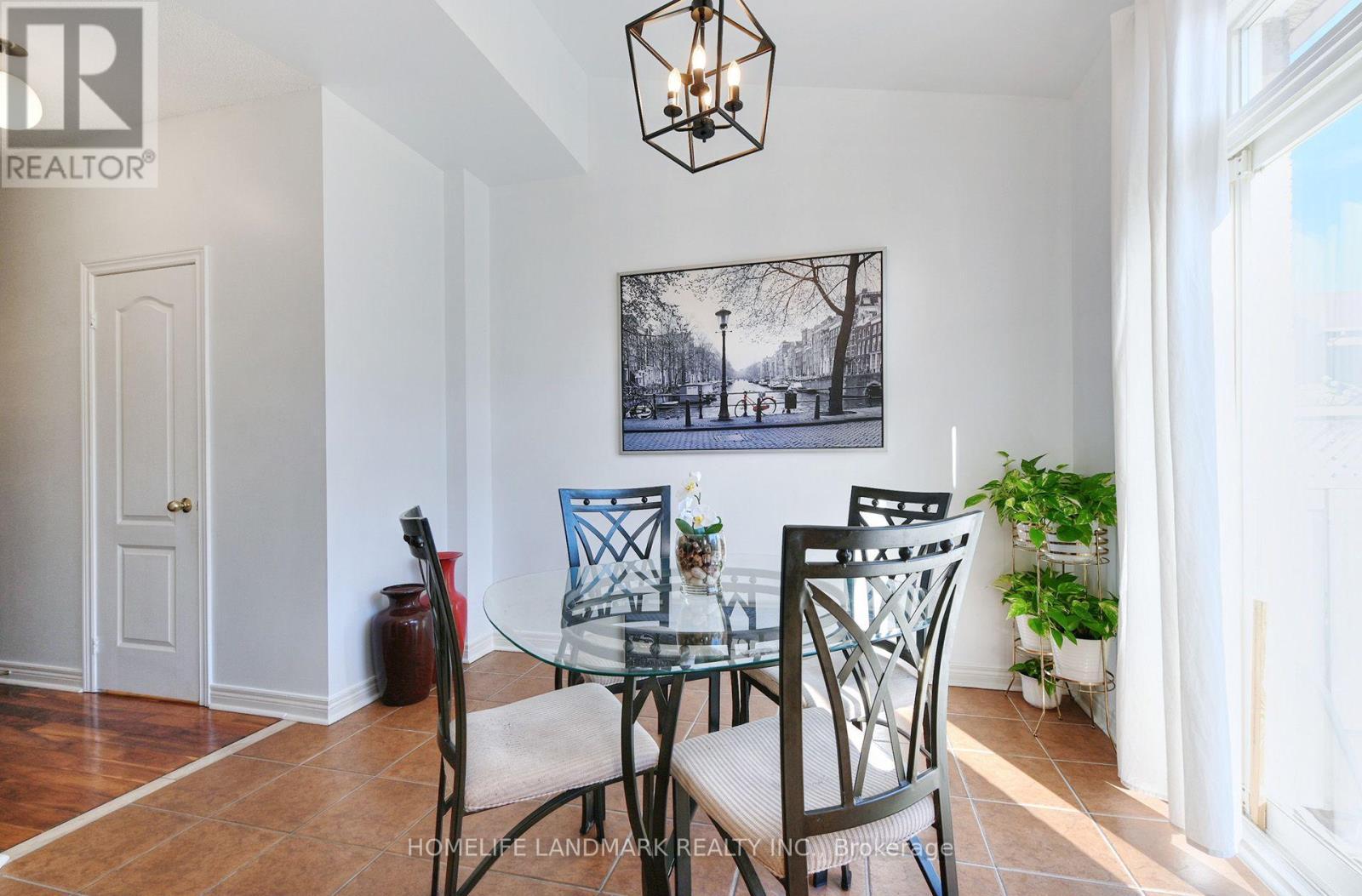 5641 Longboat Avenue, Mississauga, ON