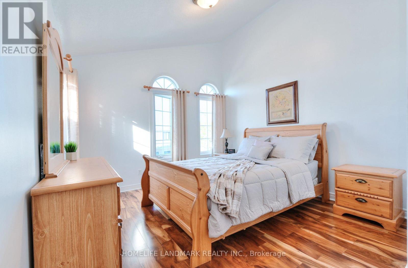 5641 Longboat Avenue, Mississauga, ON