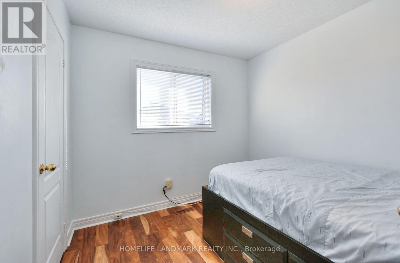 5641 Longboat Avenue, Mississauga, ON