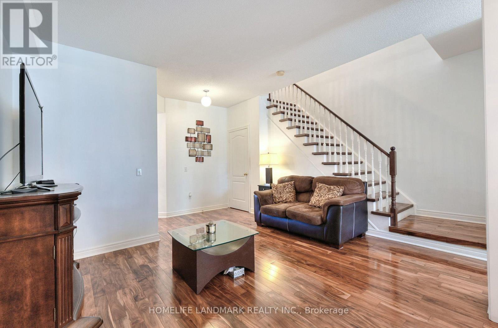 5641 Longboat Avenue, Mississauga, ON