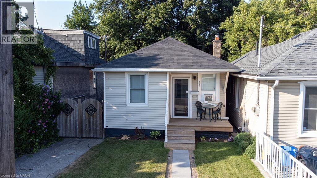 41 Biggar Avenue, Hamilton, ON