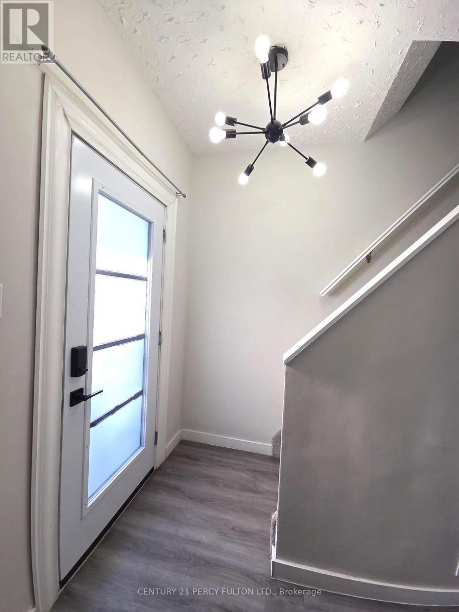 130 Stirton Street, Hamilton, ON