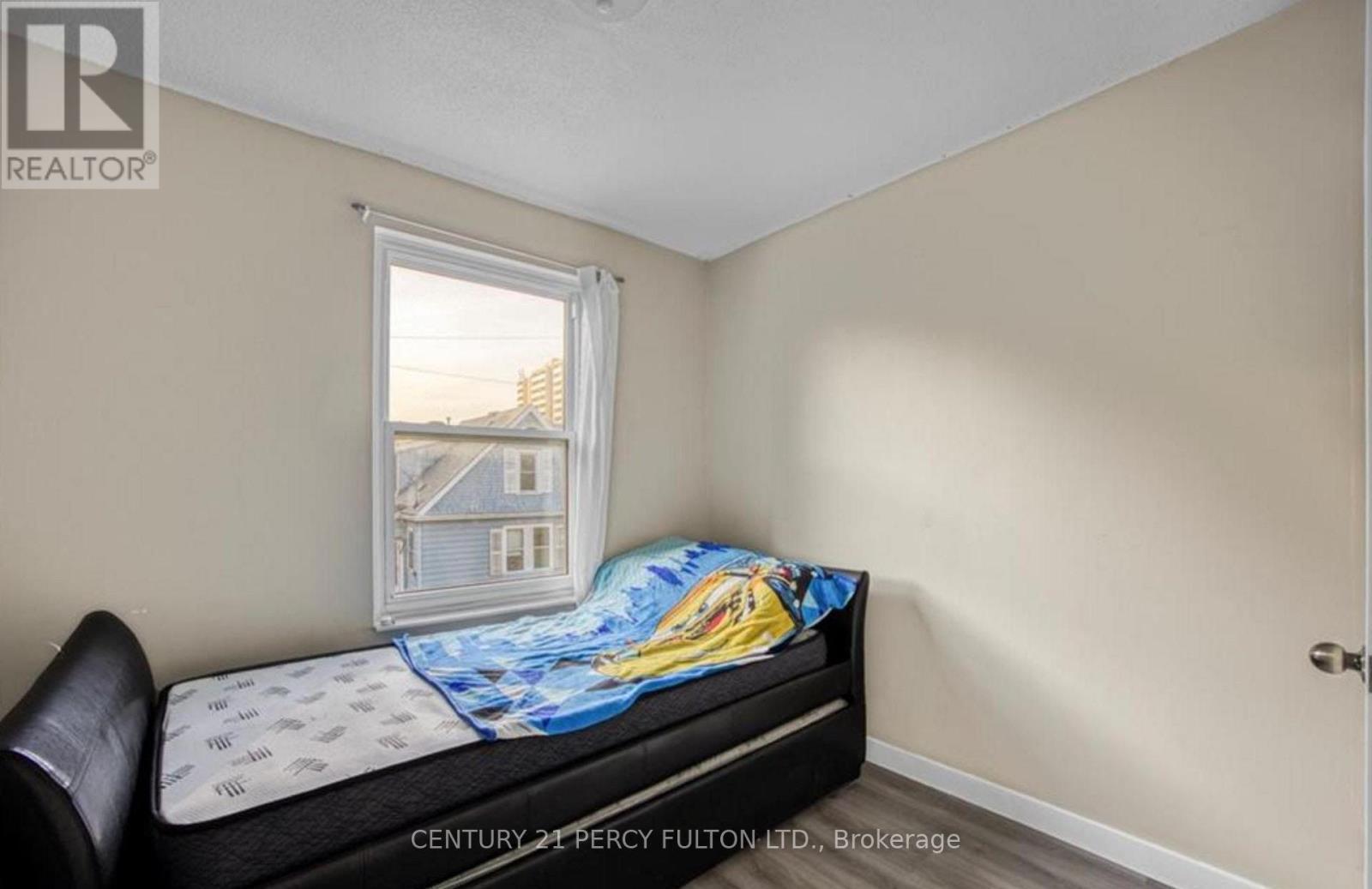 130 Stirton Street, Hamilton, ON
