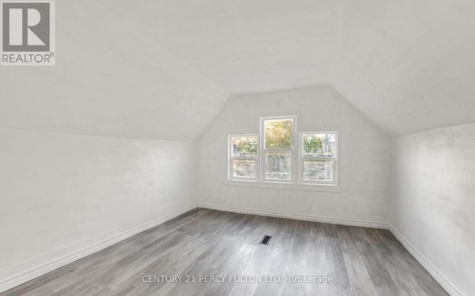 130 Stirton Street, Hamilton, ON