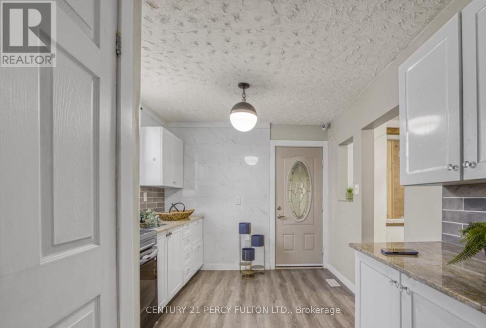 130 Stirton Street, Hamilton, ON