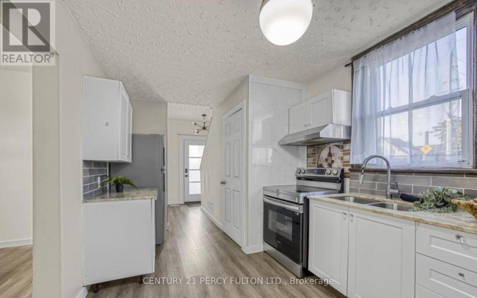 130 Stirton Street, Hamilton, ON