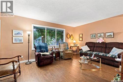 4230 6Th Avenue, Regina, SK 
