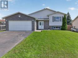 4 WINFIELD STREET Petawawa, ON K8H 0A1