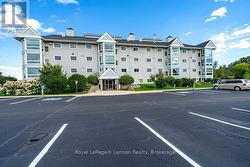 205 - 780 GORDON STREET Thunder Bay (Green Acres), ON P7E 6S1