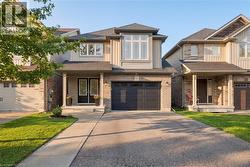 558 STARWOOD Drive Guelph, ON N1E 7A4