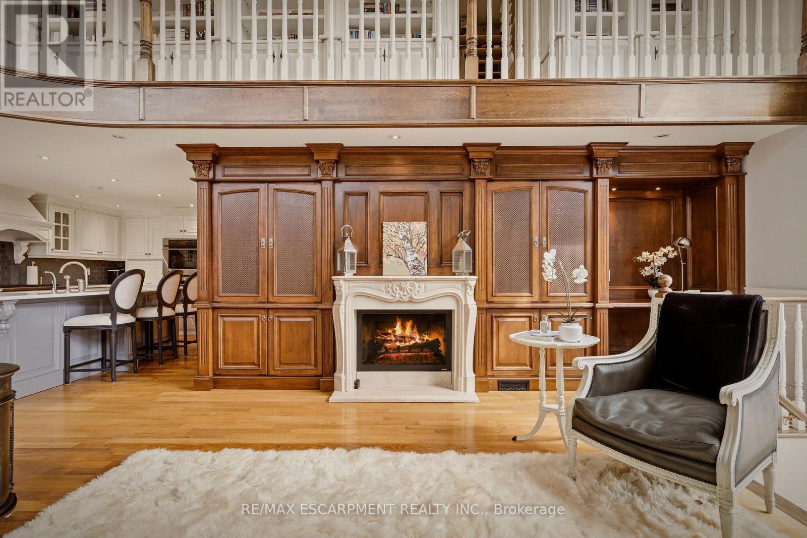 74 Oak Knoll Drive, Hamilton, ON