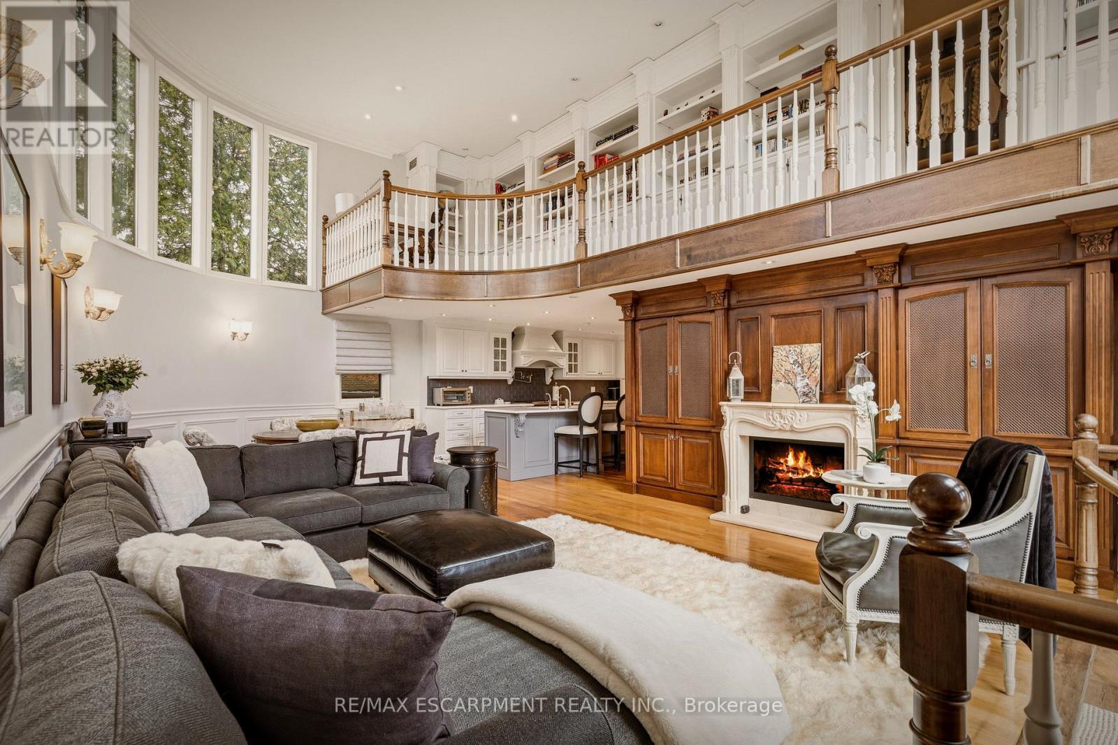 74 Oak Knoll Drive, Hamilton, ON
