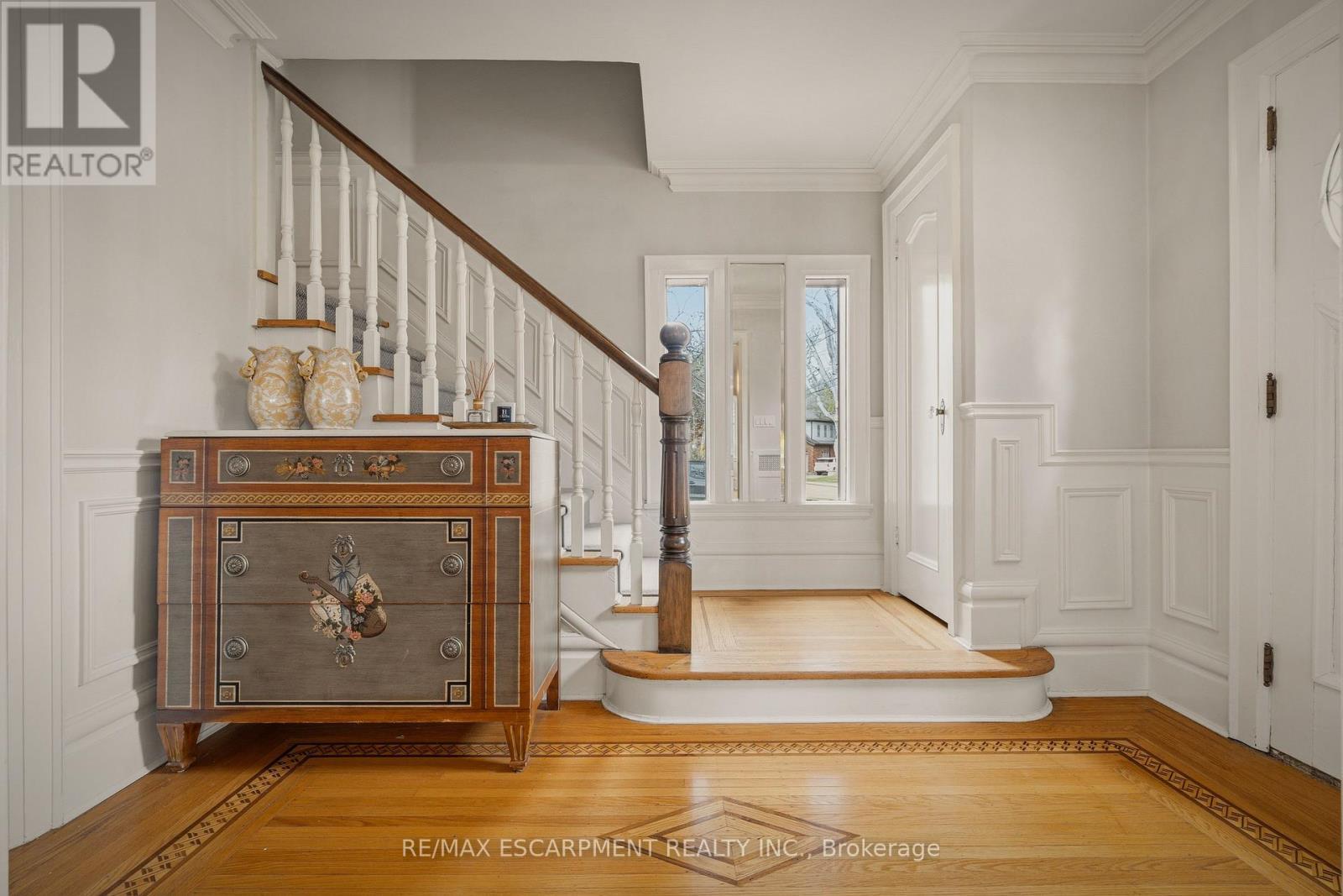 74 Oak Knoll Drive, Hamilton, ON