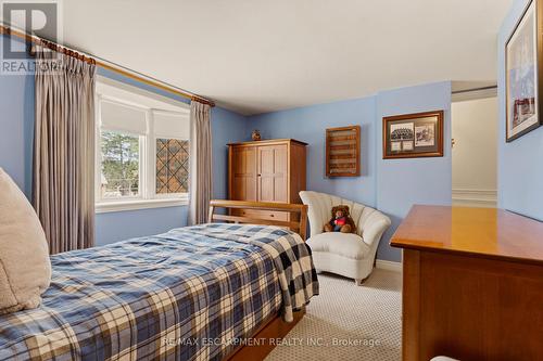 74 Oak Knoll Drive, Hamilton, ON 