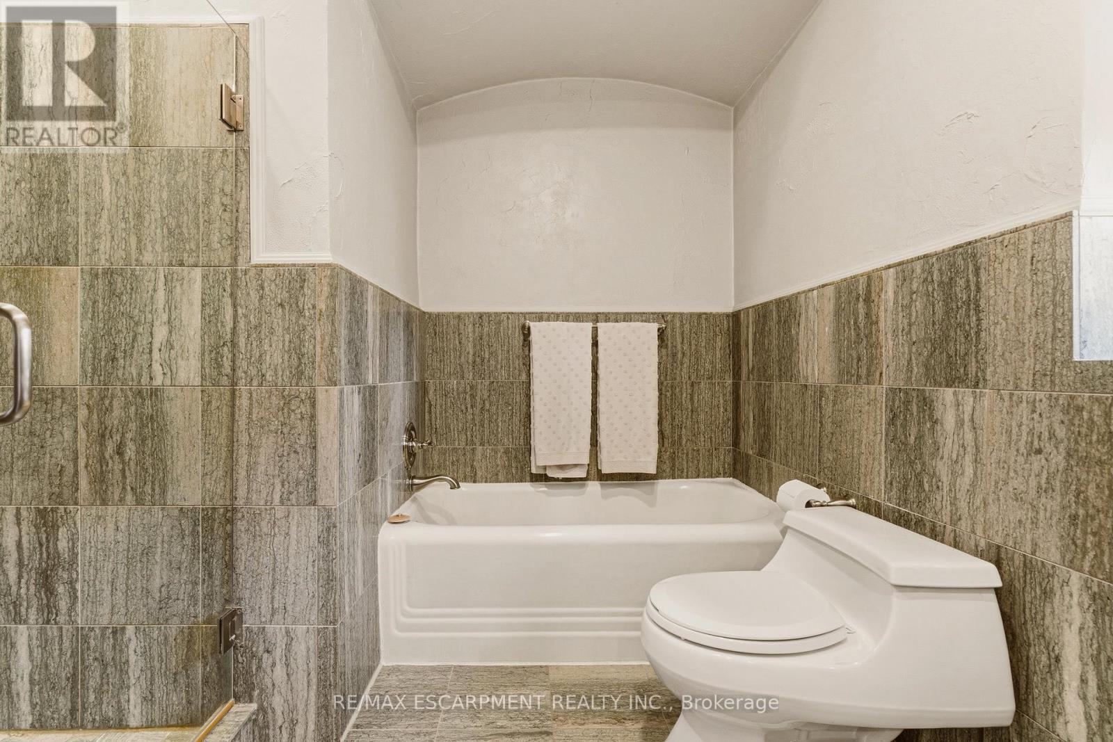 74 Oak Knoll Drive, Hamilton, ON