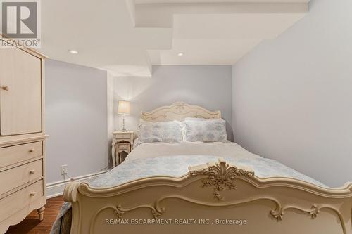 74 Oak Knoll Drive, Hamilton, ON 