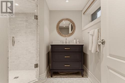 74 Oak Knoll Drive, Hamilton, ON 
