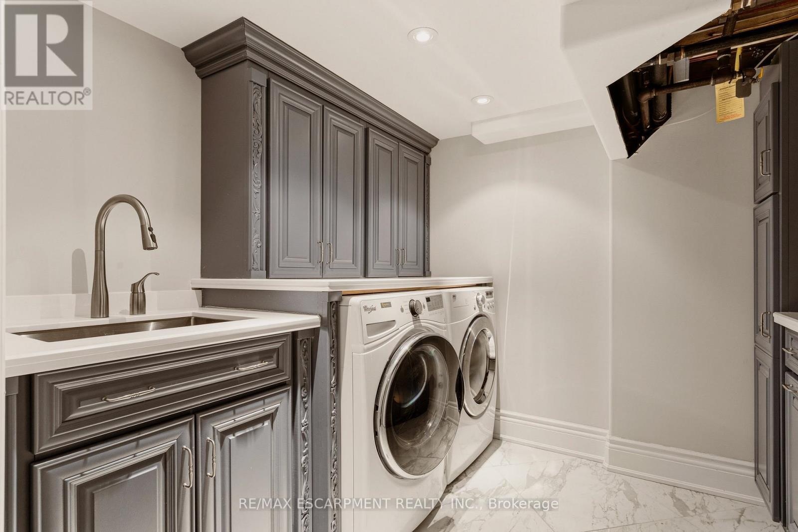 74 Oak Knoll Drive, Hamilton, ON