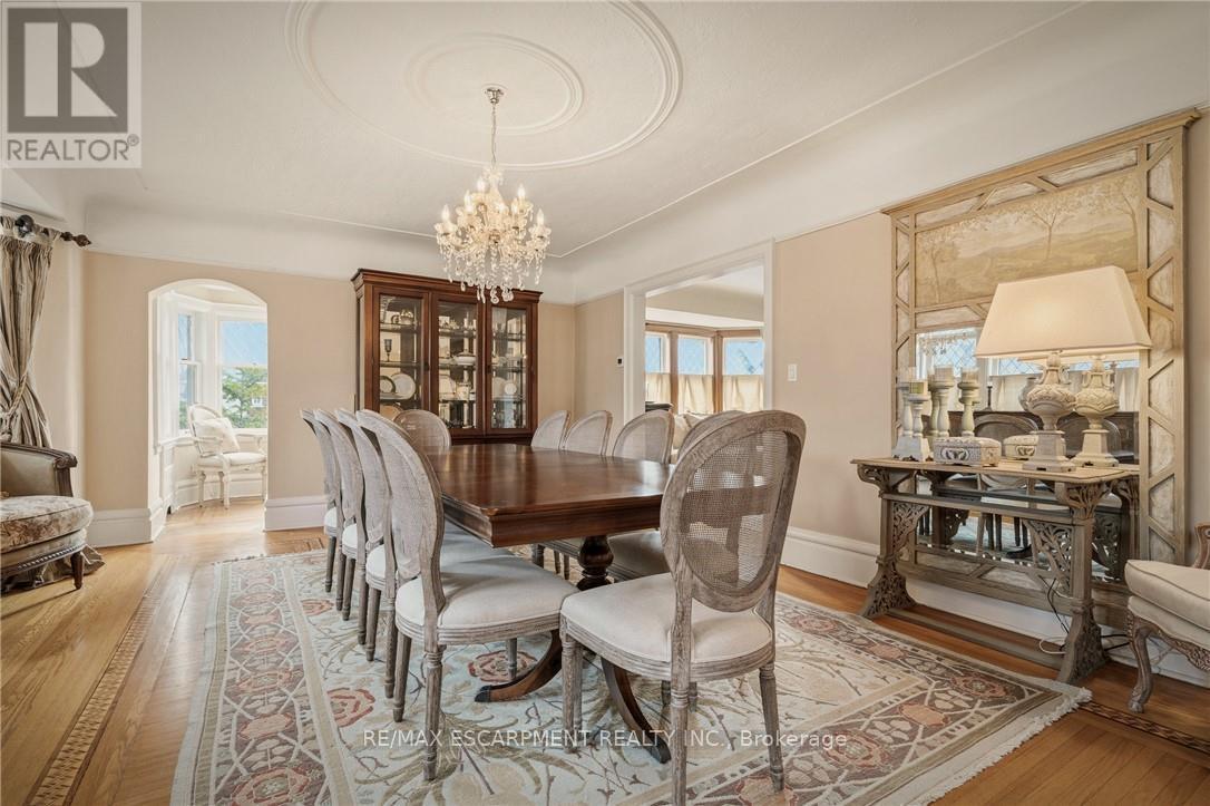 74 Oak Knoll Drive, Hamilton, ON