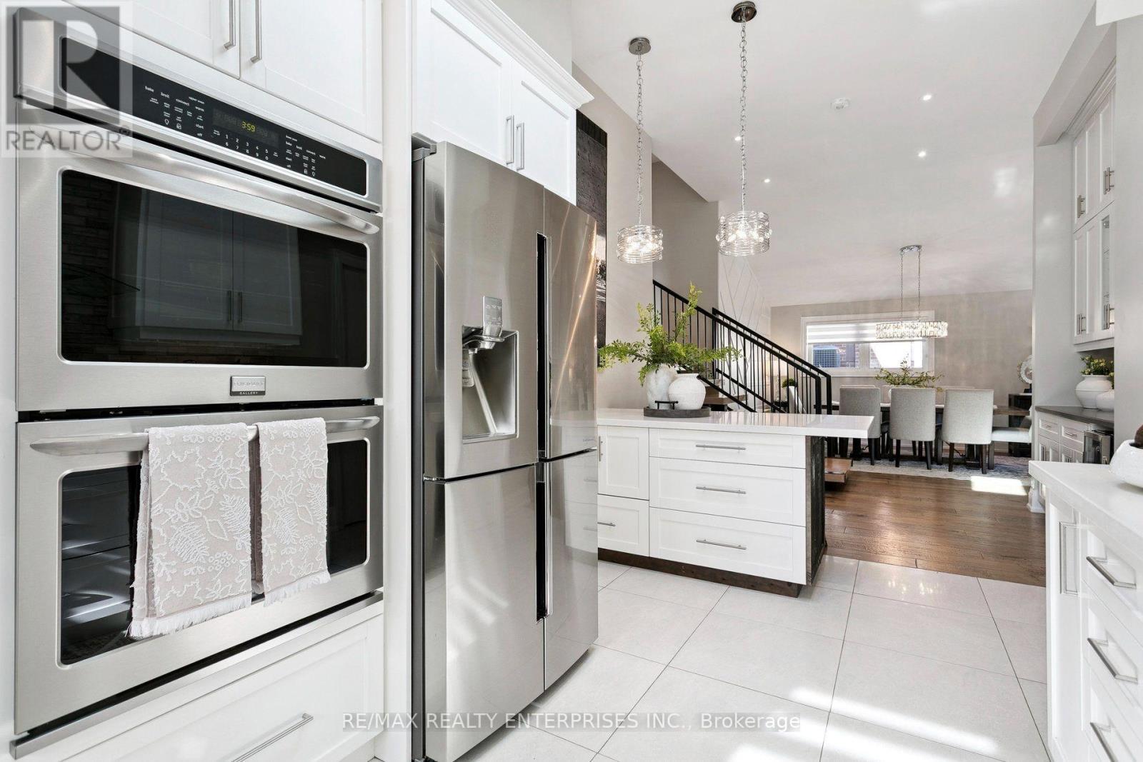 2683 Kingsberry Crescent, Mississauga, ON