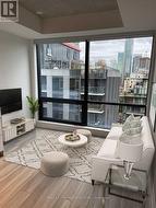 1107 - 458 RICHMOND STREET W Toronto, ON M5V 1Y1