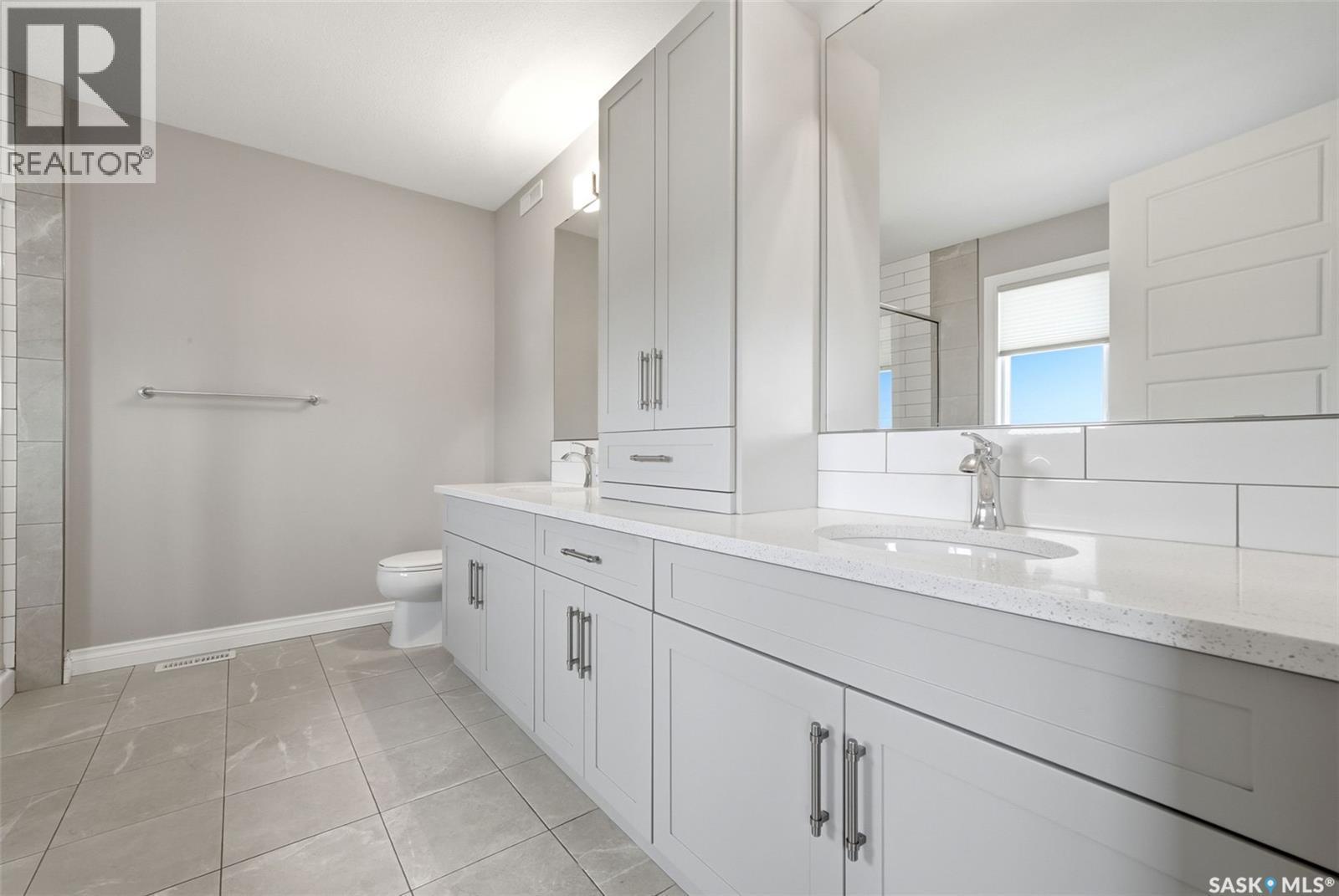 5148 E Green Crescent, Regina, SK