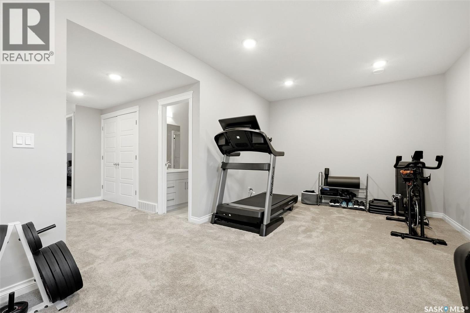 5148 E Green Crescent, Regina, SK